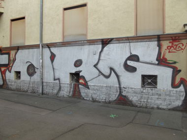 Graffiti Bombing - Photo by BTT0341 - ORG, Wall, Leipzig