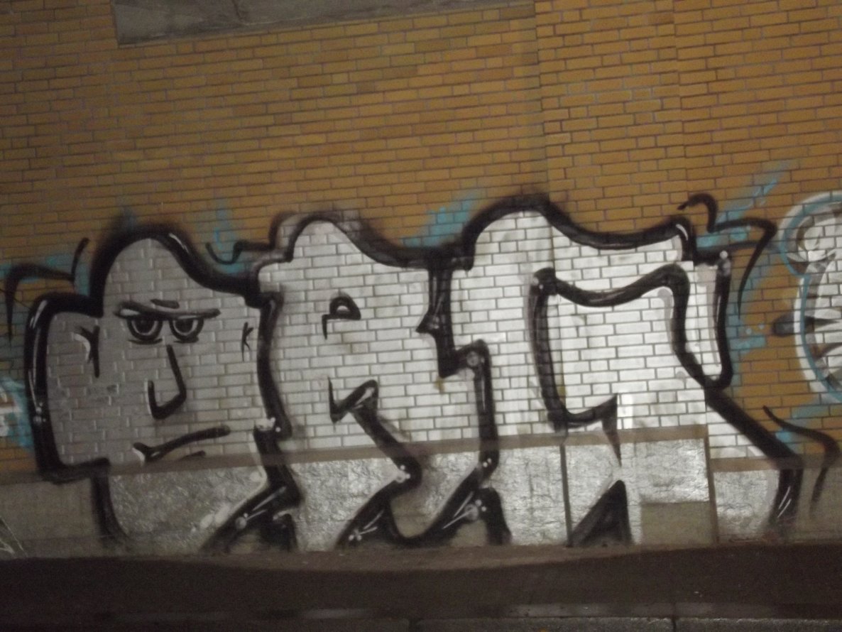 Graffiti Bombing - Photo by BTT0341 - org, leipzig