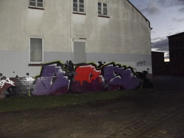 Graffiti Bombing - Photo by BTT0341 - rcs, fka, 2013