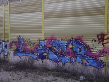 Graffiti Bombing - Photo by BTT0341 - lacr, leipzig