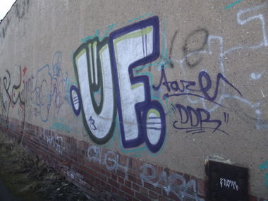 Graffiti Wall - Photo by BTT0341 - üf, leipzig, ddr