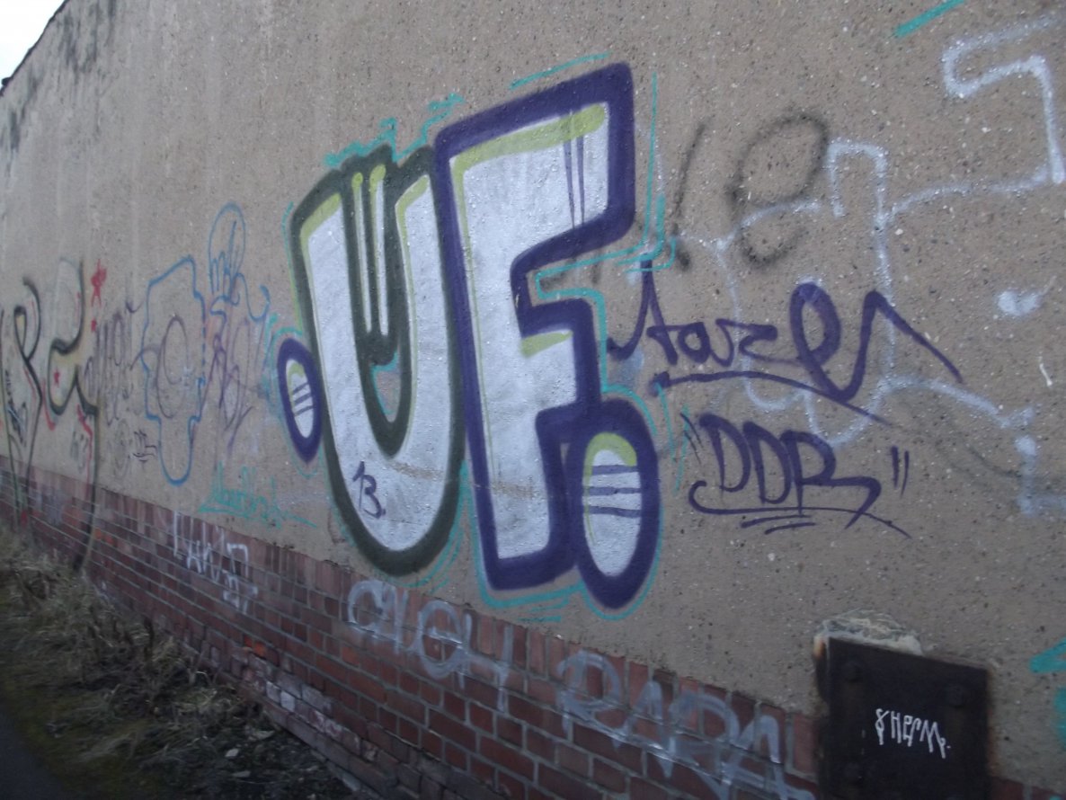 Graffiti Wall - Photo by BTT0341 - üf, leipzig, ddr