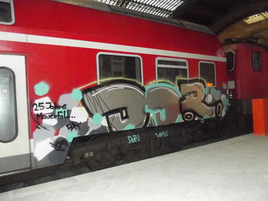Graffiti Train - Photo by BTT0341 - ddr, loys, leipzig
