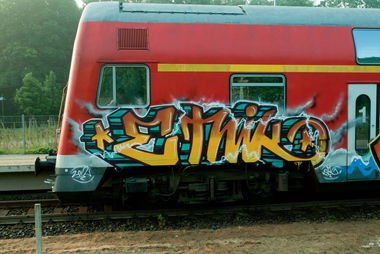 Graffiti Train - Photo by BTT0341 - etnik, org, 2012