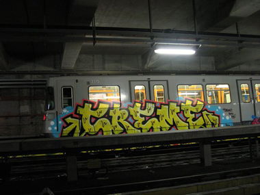Graffiti Train - Photo by BTT0341 - creme, stuttgart, ak47