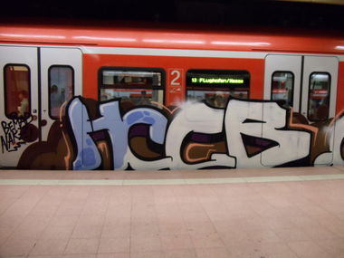 Graffiti Train - Photo by BTT0341 - hccb, stuttgart