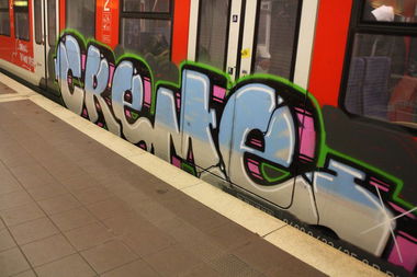 Graffiti Train - Photo by BTT0341 - creme, ak47, stuttgart