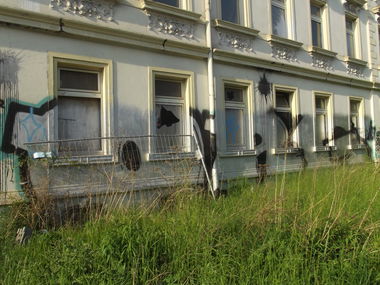 Graffiti Bombing - Photo by BTT0341 - org, leipzig