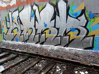 Graffiti Wall - Photo by Bacdafucup - hark, harik, haryk