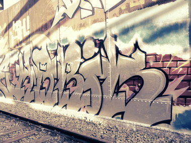 Graffiti Wall - Photo by Bacdafucup - hark, harik, haryk