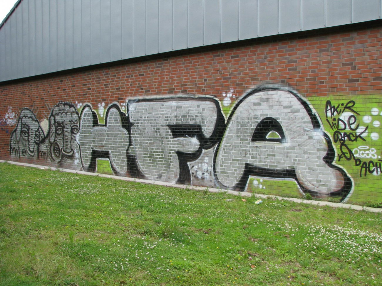 Graffiti Wall - Photo by Backoner