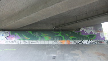 Graffiti Bombing in Karlsruhe - Photo by Badner - dba, crew, trainline (2012)