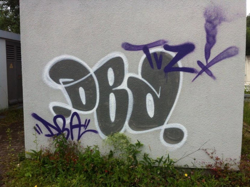 Graffiti Bombing in Karlsruhe - Photo by Badner - dba, crew, dba (2013)