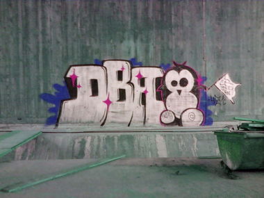 Graffiti Bombing in Karlsruhe - Photo by Badner - dba, crew, dba (2009)
