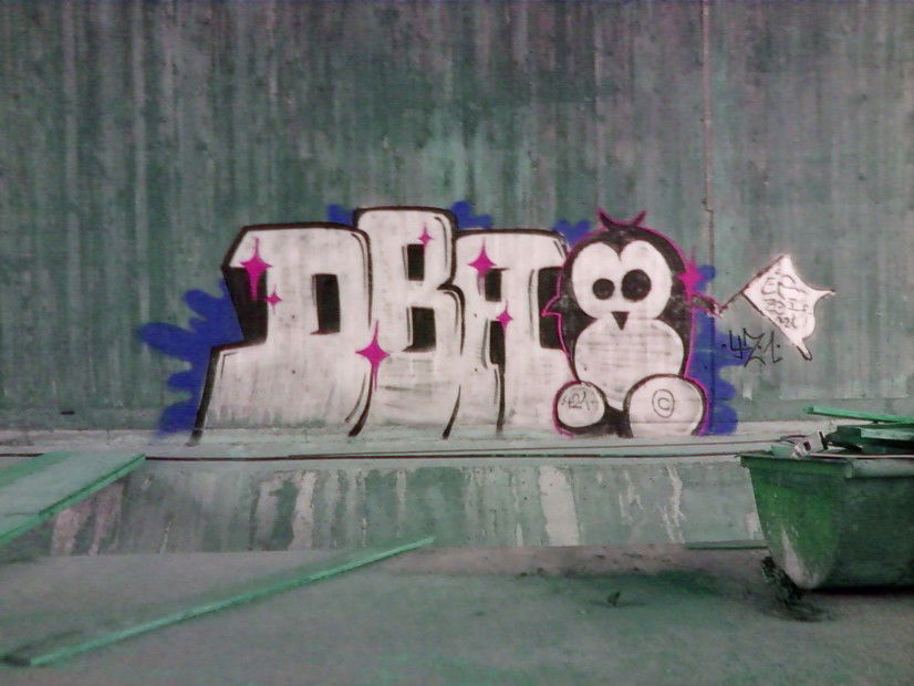 Graffiti Bombing in Karlsruhe - Photo by Badner - dba, crew, dba (2009)