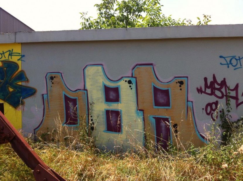 Graffiti Bombing in Karlsruhe - Photo by Badner - dba, crew, dba (2009)