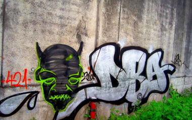 Graffiti Bombing in Karlsruhe - Photo by Badner - dba, crew, dba (2010)