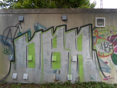 Graffiti Bombing in Karlsruhe - Photo by Badner - Dba, crew, dba