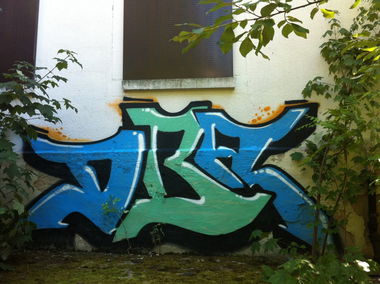Graffiti Bombing in Karlsruhe - Photo by Badner - Dba, crew, dba