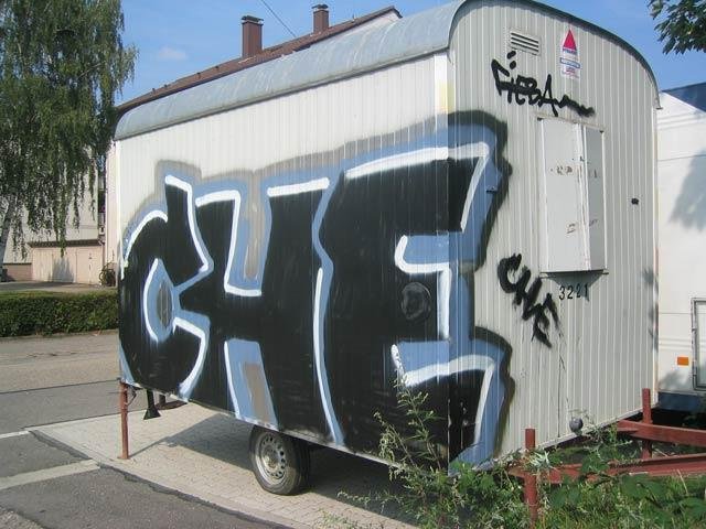 Graffiti Bombing in Karlsruhe - Photo by Bananensaft - Che, karlsruhe