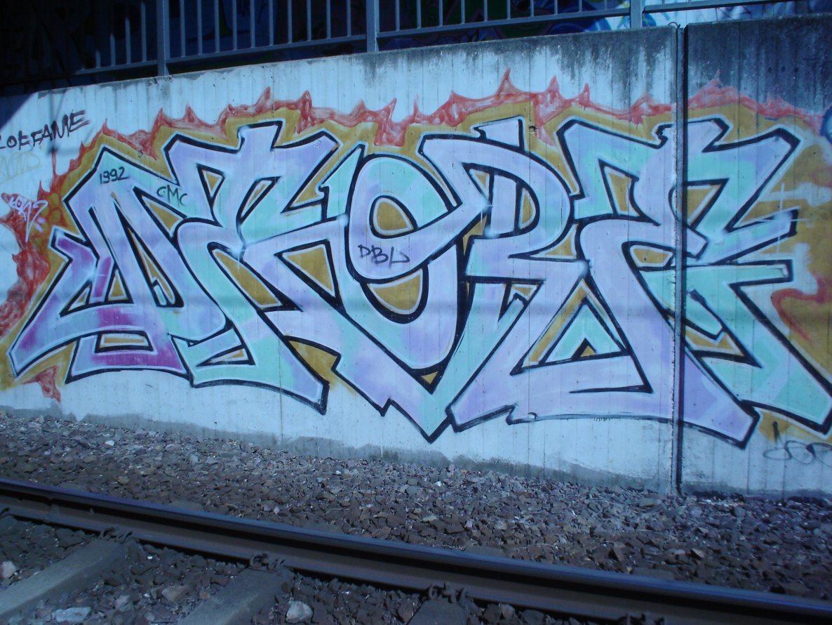 Graffiti Bombing in Karlsruhe - Photo by Bananensaft - Deore, karlsruhe (1992)