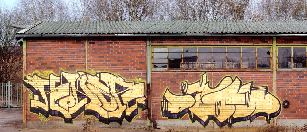 Graffiti Bombing in Karlsruhe - Photo by Bananensaft - Koner, dick, karlsruhe