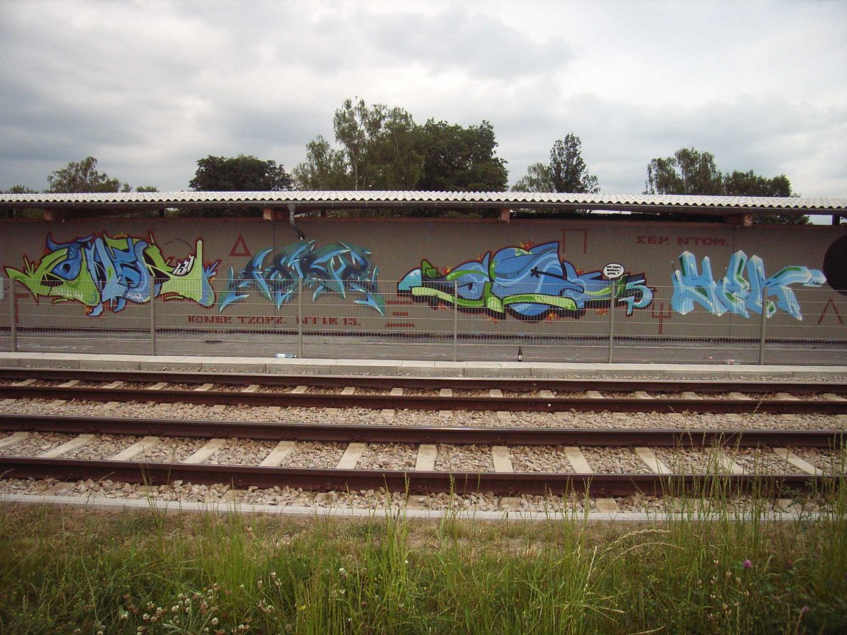 Graffiti Wall in Karlsruhe - Photo by Bananensaft - karlsruhe, durlach