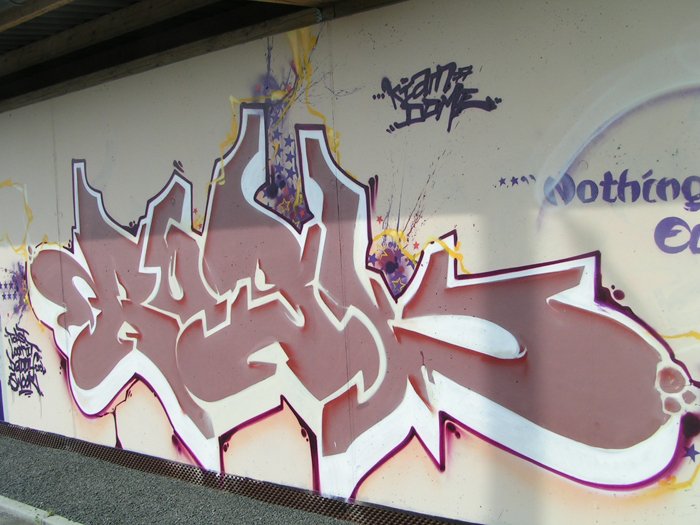 Graffiti Wall in Karlsruhe - Photo by Bananensaft - Rusl, loveletters, karlsruhe