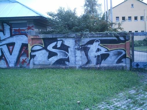 Graffiti Bombing in Karlsruhe - Photo by Bananensaft - Stroh, str, karlsruhe