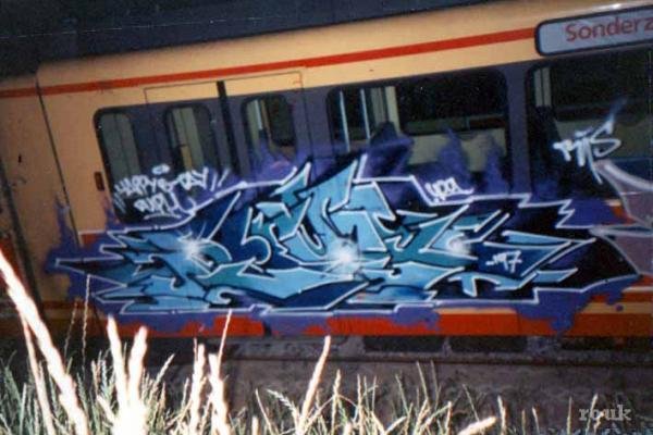 Graffiti Train in Karlsruhe - Photo by Bananensaft - train, karlsruhe, oldschool (1997)