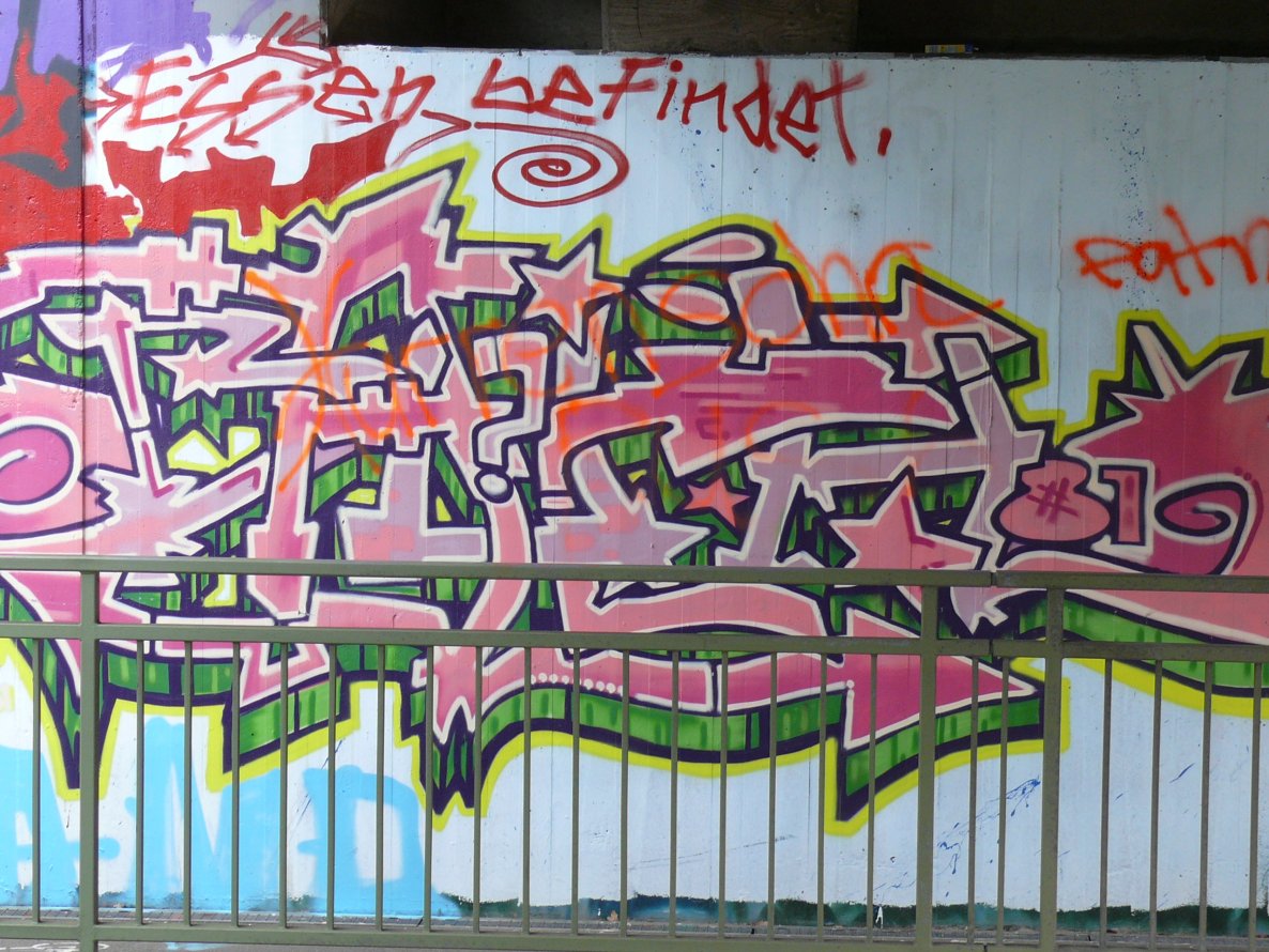 Graffiti Wall in Karlsruhe - Photo by Bananensaft - Bauch, sb, karlsruhe