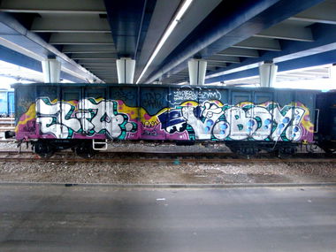 Graffiti Wall - Photo by Bandito - powpow