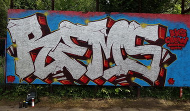 Graffiti Wall - Photo by BeKaeS - rems, bks