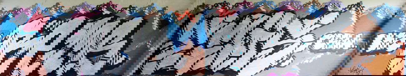 Graffiti Wall - Photo by BeKaeS - REMS, EMIS