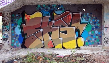 Graffiti Wall - Photo by BeKaeS - BKS, CREW