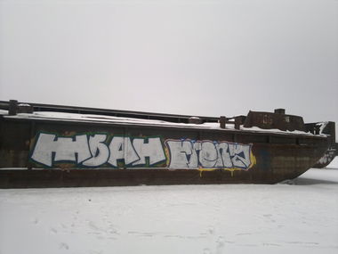 Graffiti Artwork in Samara - Photo by BeardBear (2014)