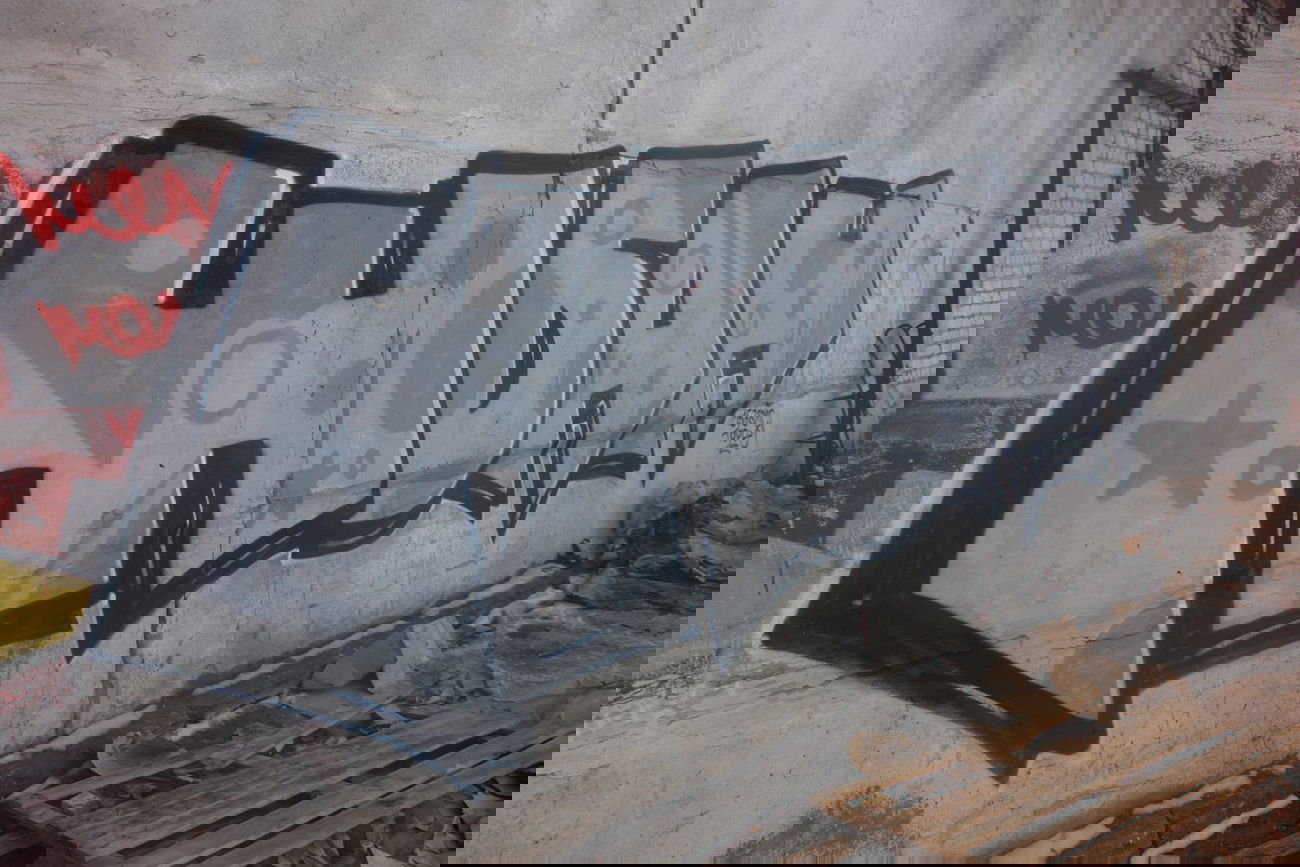 Graffiti Bombing in Samara - Photo by BeardBear (2013)