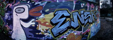 Graffiti Wall - Photo by Beemo - ensk, rasur, cpc