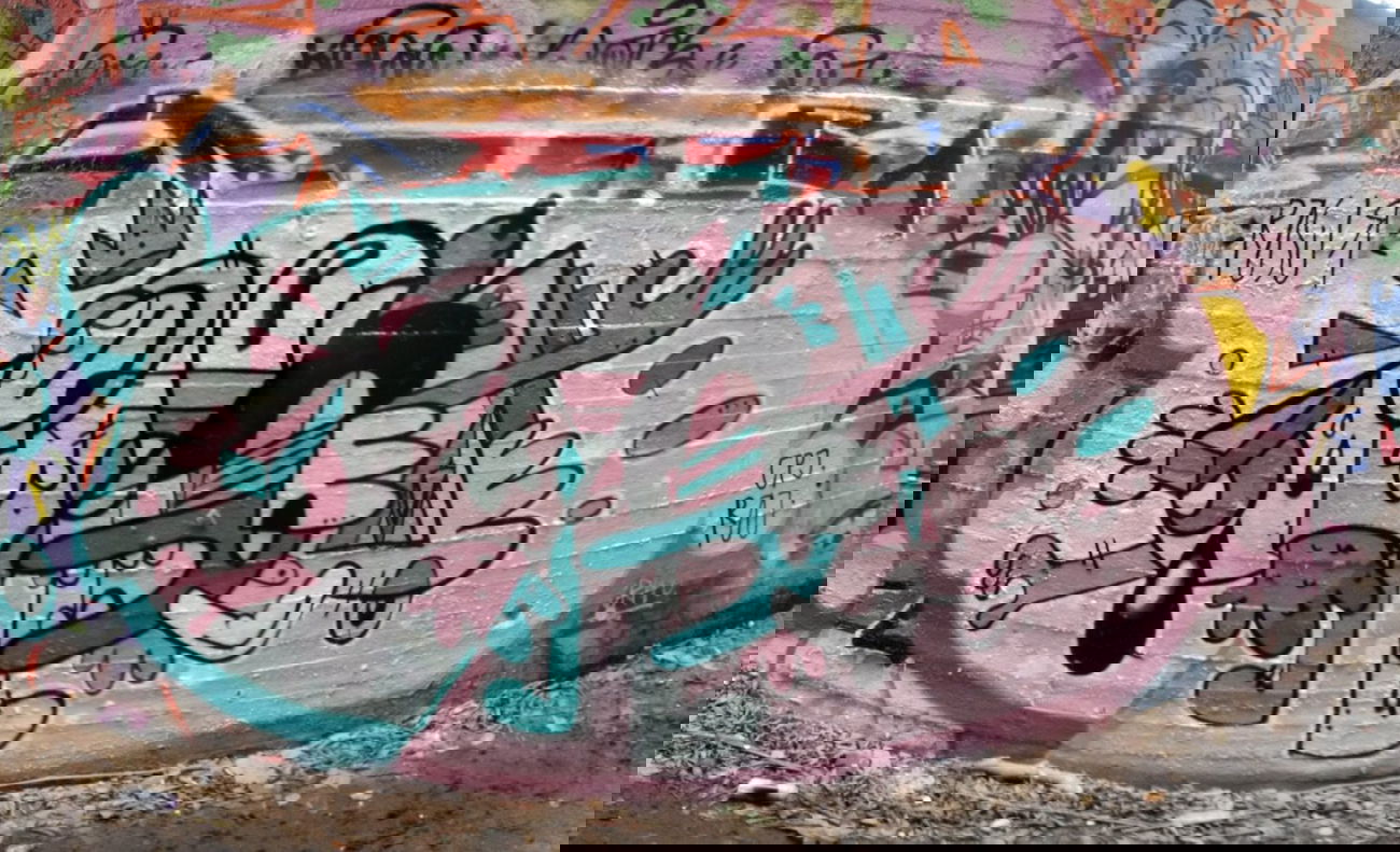 Graffiti Wall - Photo by Beemo - rasur, rac, cpc (2015)