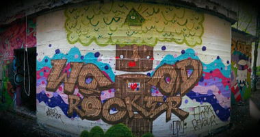 Graffiti Wall - Photo by Beemo - rasur, ensk, ansk