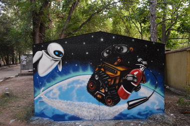 Graffiti Bombing - Photo by BeetleZ - CaBs, WALL-E
