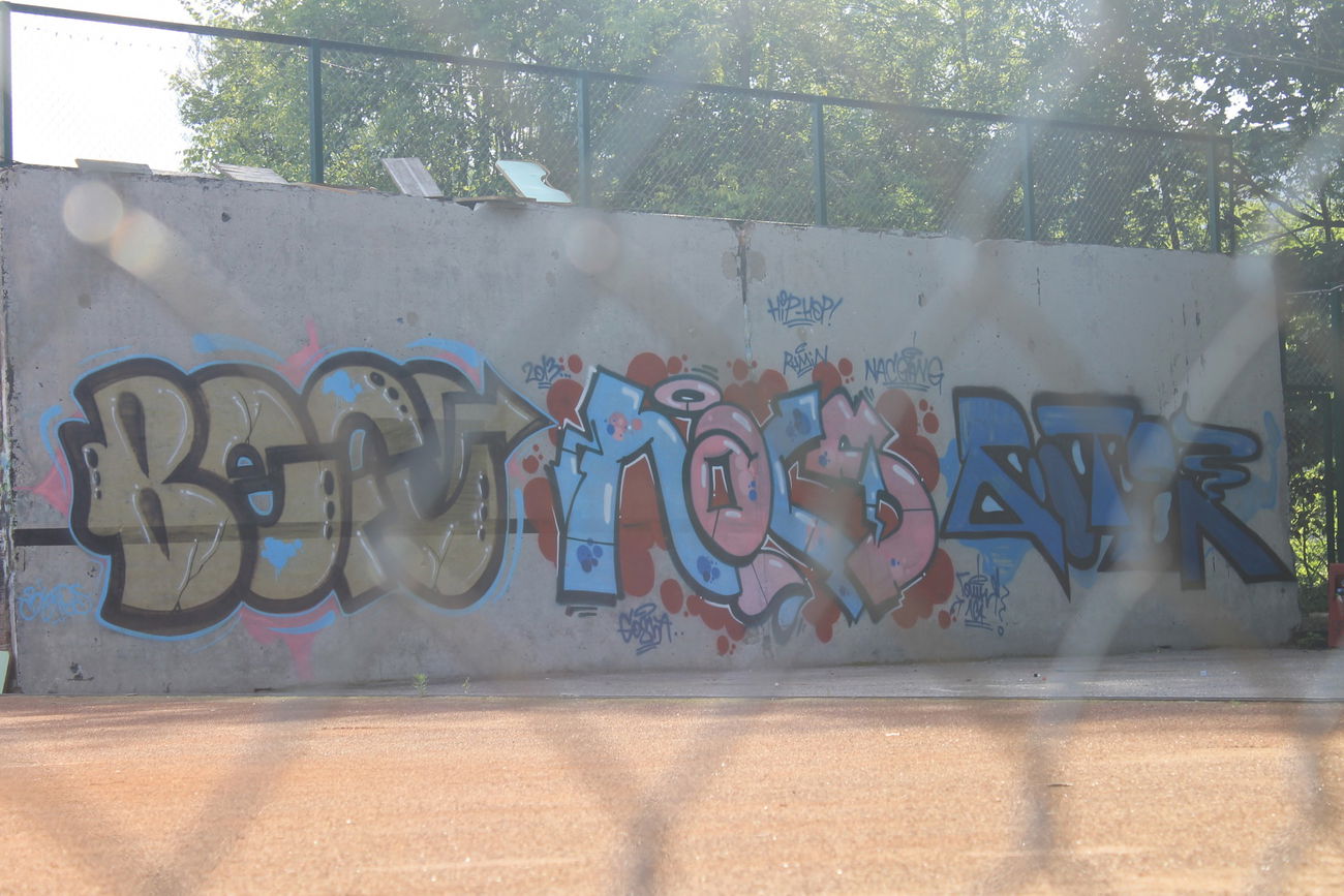 Graffiti Wall - Photo by BefozOne