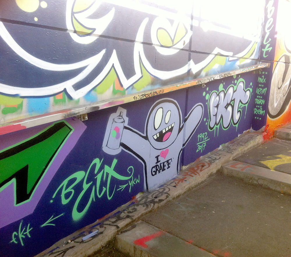 Graffiti Wall in Bochum universitätsstrasse - Photo by Belt - würzburg, belt, fkt (2017)