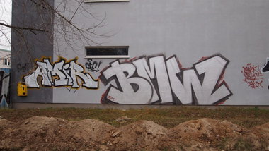 Graffiti Wall - Photo by BemWalls - amir, bmw, chrome
