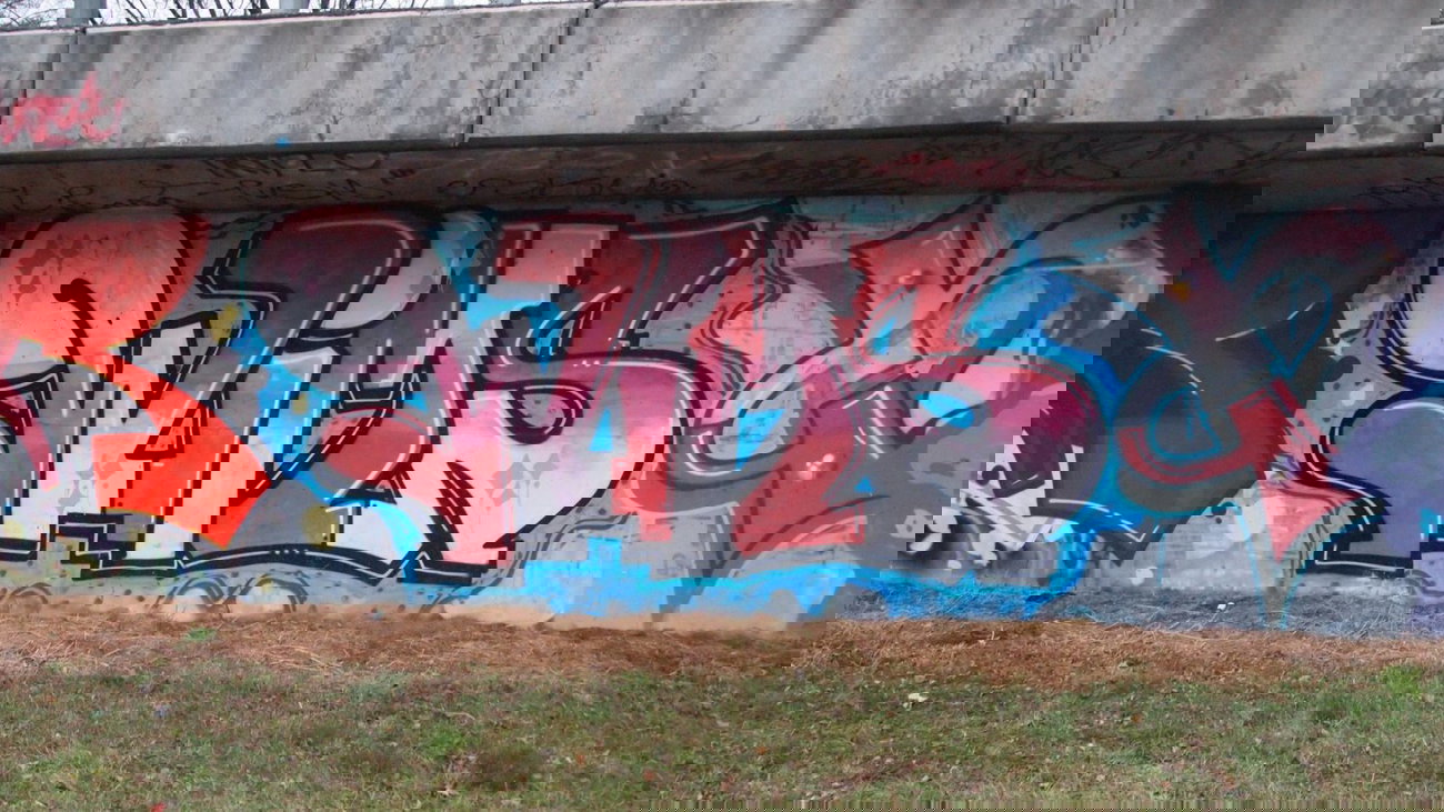 Graffiti Wall - Photo by BemWalls - Wims, bemowo, lotnisko