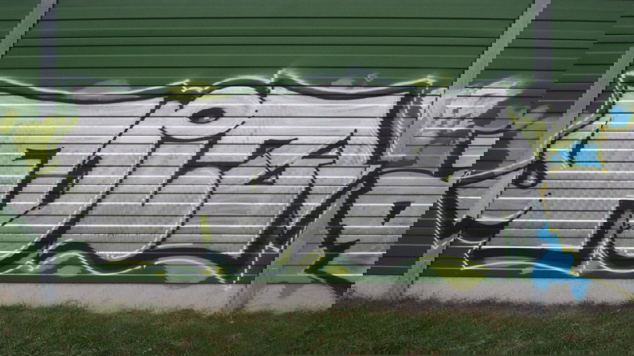 Graffiti Wall - Photo by BemWalls - Foiz, TFR, chrome