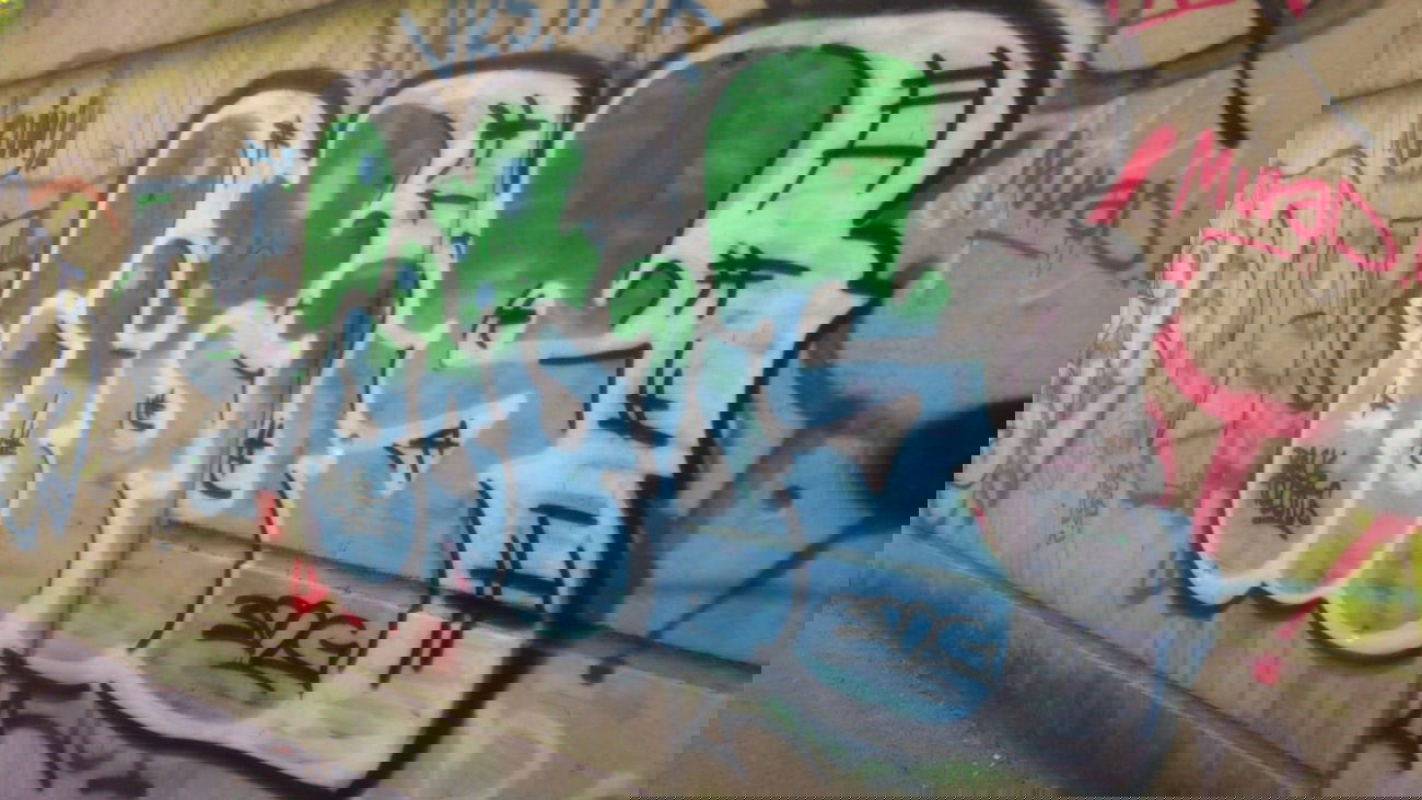 Graffiti Wall - Photo by Benderbaumeister - lotus, 3mg, köln