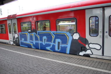 Graffiti Train - Photo by Benderbaumeister - syro, hacf, s6