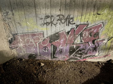 Graffiti Bombing - Photo by Benlexa007 - Kassel, Ubahn