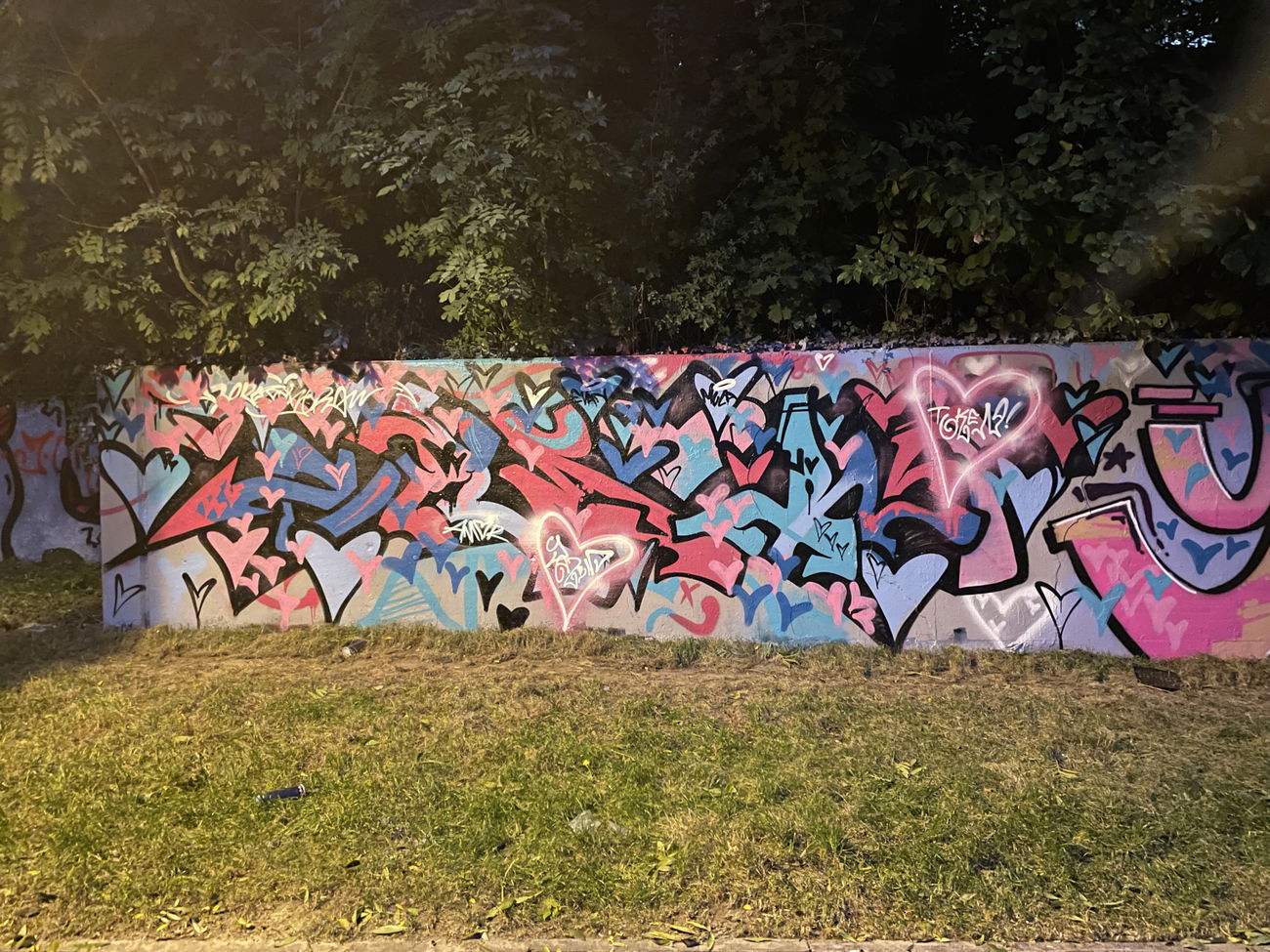 Graffiti Wall - Photo by Benlexa007 - Amor, Paco69, Kassel